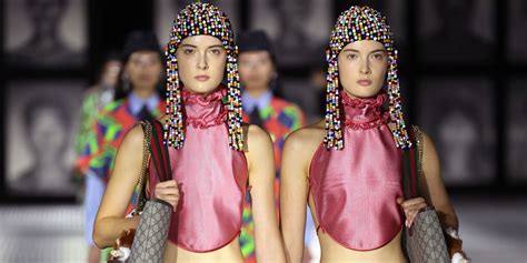 gucci sfilata gemelli|La gemellitudine secondo la primavera Gucci .